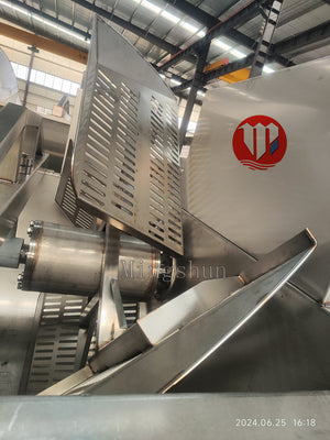 Half-open spiral pre-cooling machine